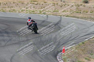 media/Apr-20-2025-AHRMA (Sun) [[393a79c373]]/Race/Group 2/Turn 4b/